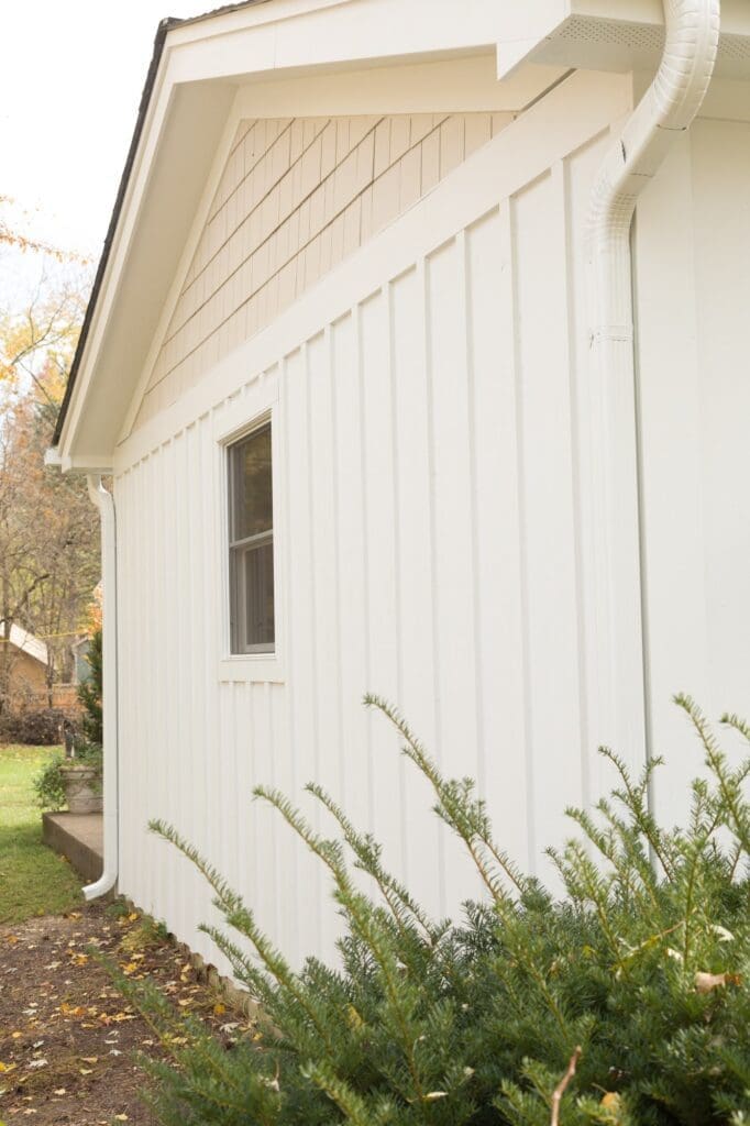 white hardie board siding in Center Grove, IN