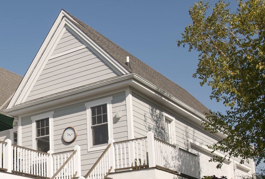 Traditional home with James Hardie HardiePlank lap siding in neutral color