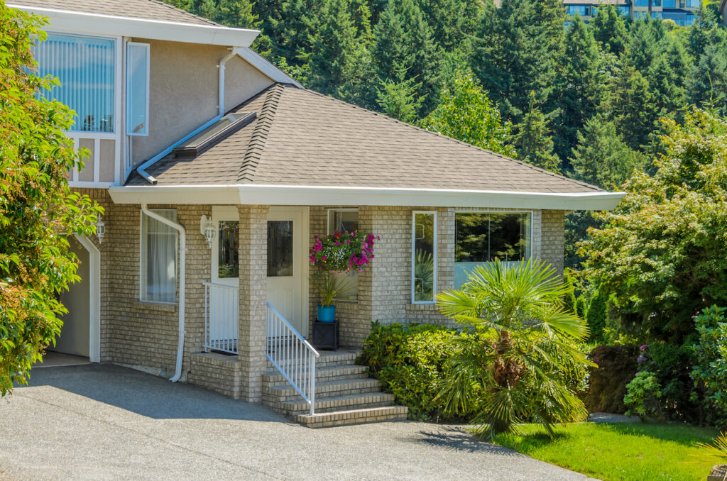 Fire-Resistant Siding Options: How to Choose the Right Protection for Your Home
